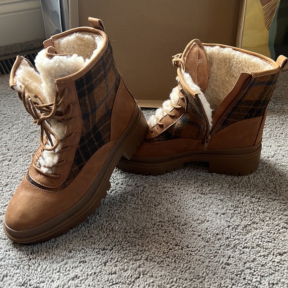 NIB✨LUCKY BRAND Wool Plaid Winter Boots - Picture 10 of 11